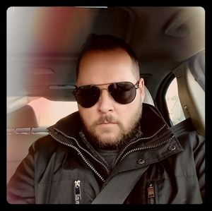 Meet your Posher, Ray